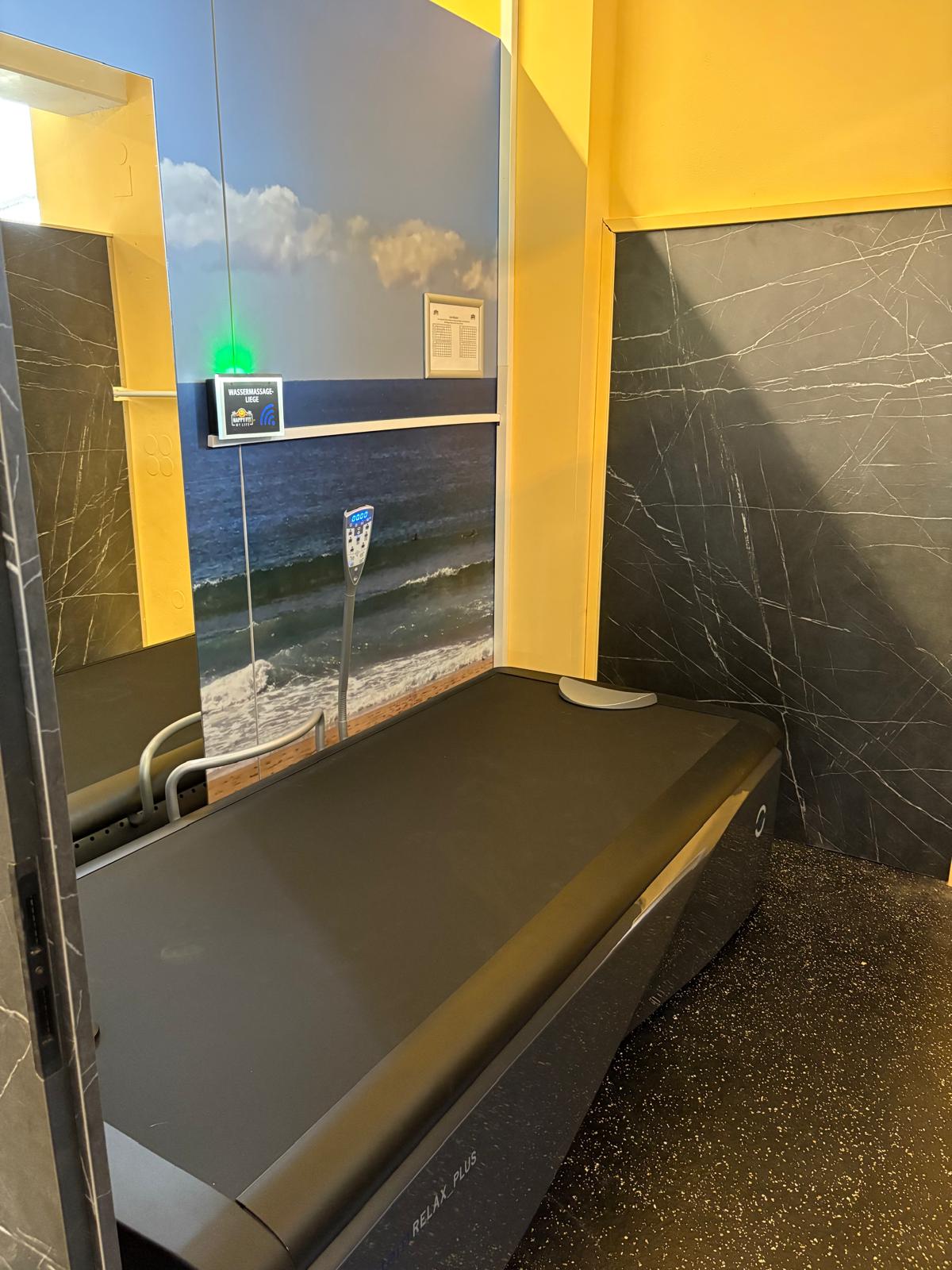 HappyFit Ybbs Wassermassageliege